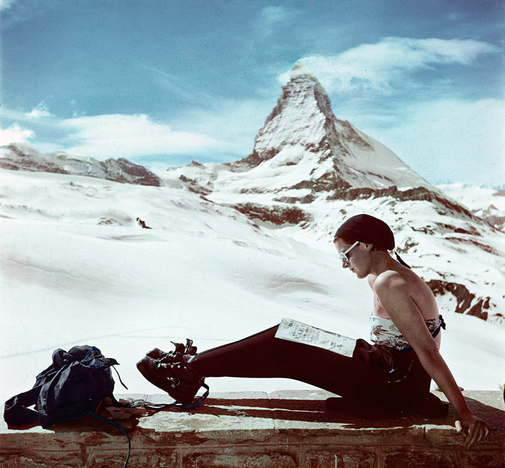 Via The Tory Burch Blog: Robert Capa's Postwar Euro sunbather beneath the Matterhorn 